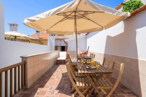 Host Wise - Spacious Duplex House - Jacuzzi & Terrace